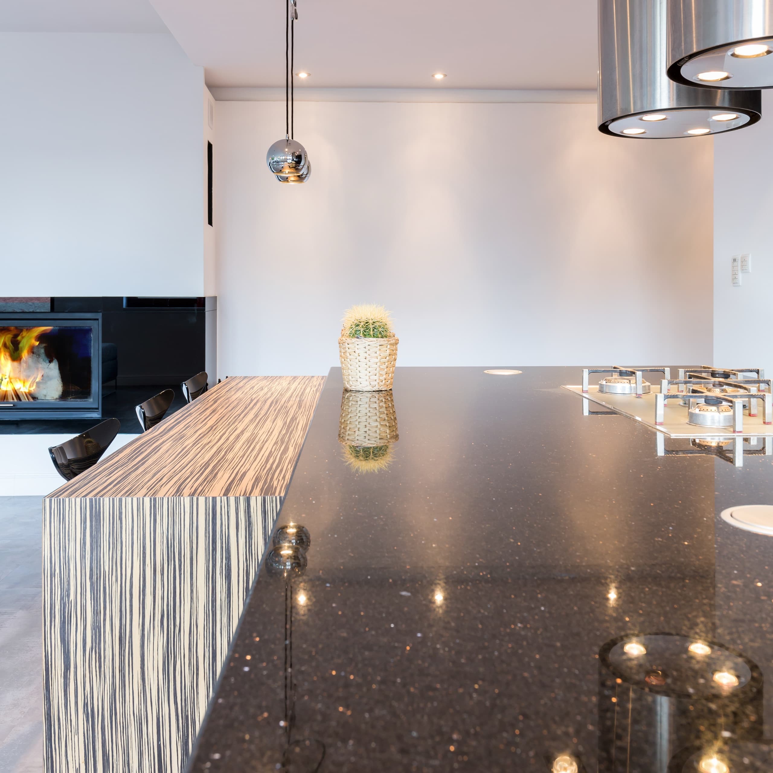 Open kitchen, black quartz island